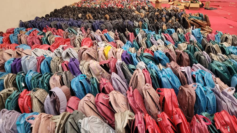 اقدامات خیرخواهان همکاران در زمان بازگشایی مدارس