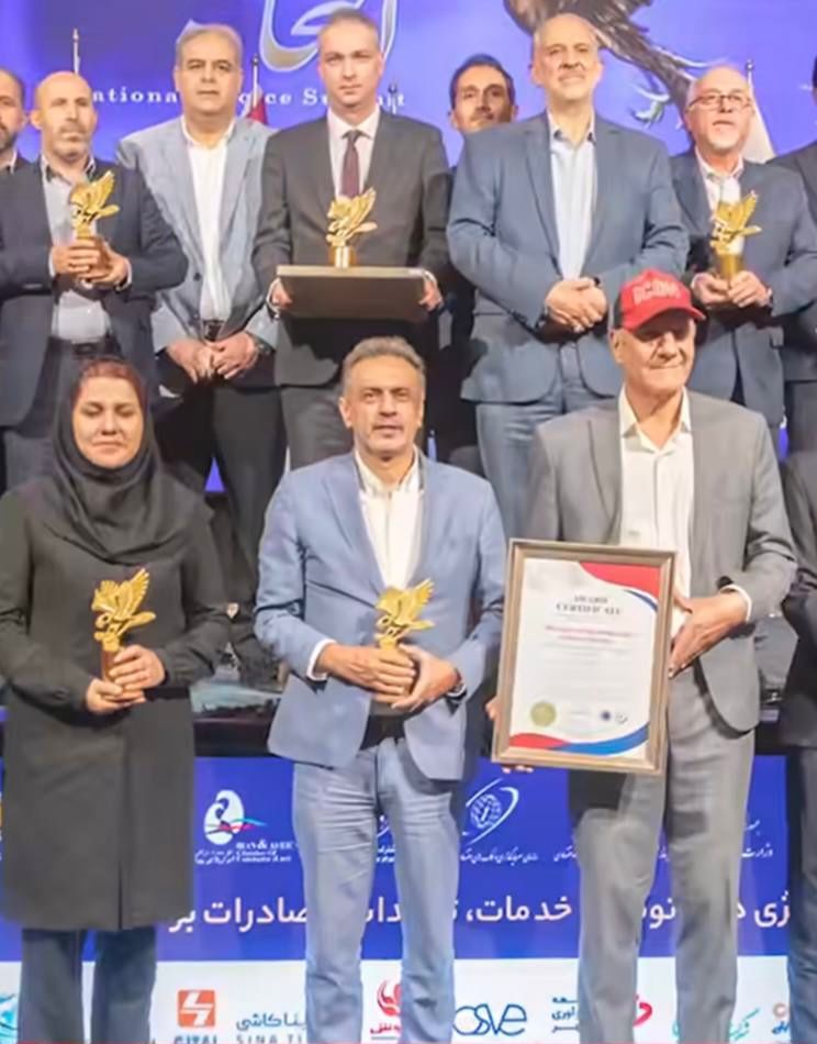 به پاس موفقیت‌ها و نوآوری‌ها: تبریک به شرکت نقش تندیس آریا